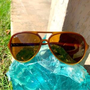 Vintage 1980’s Rayban B&L Pilot sunglasses